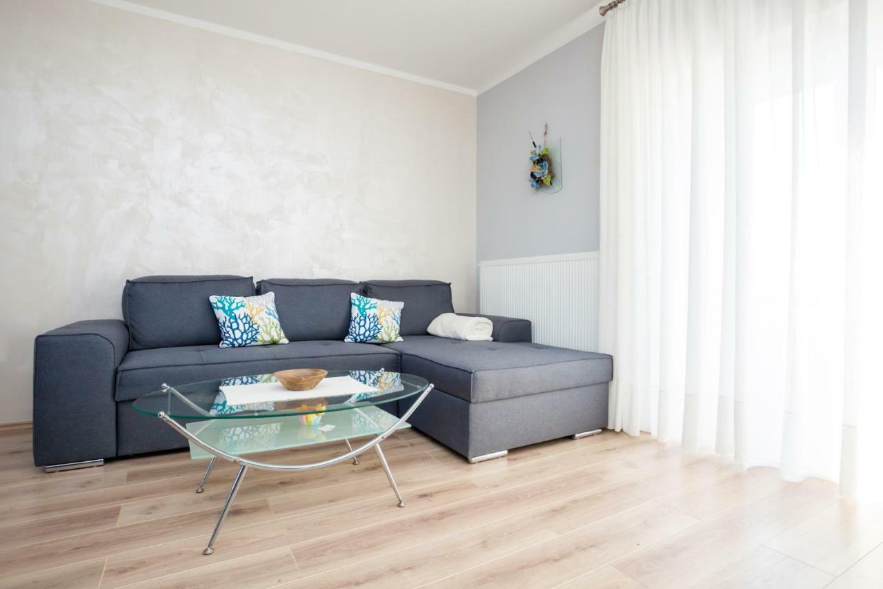 Holiday Apartment Ivica Milohnici Exterior photo
