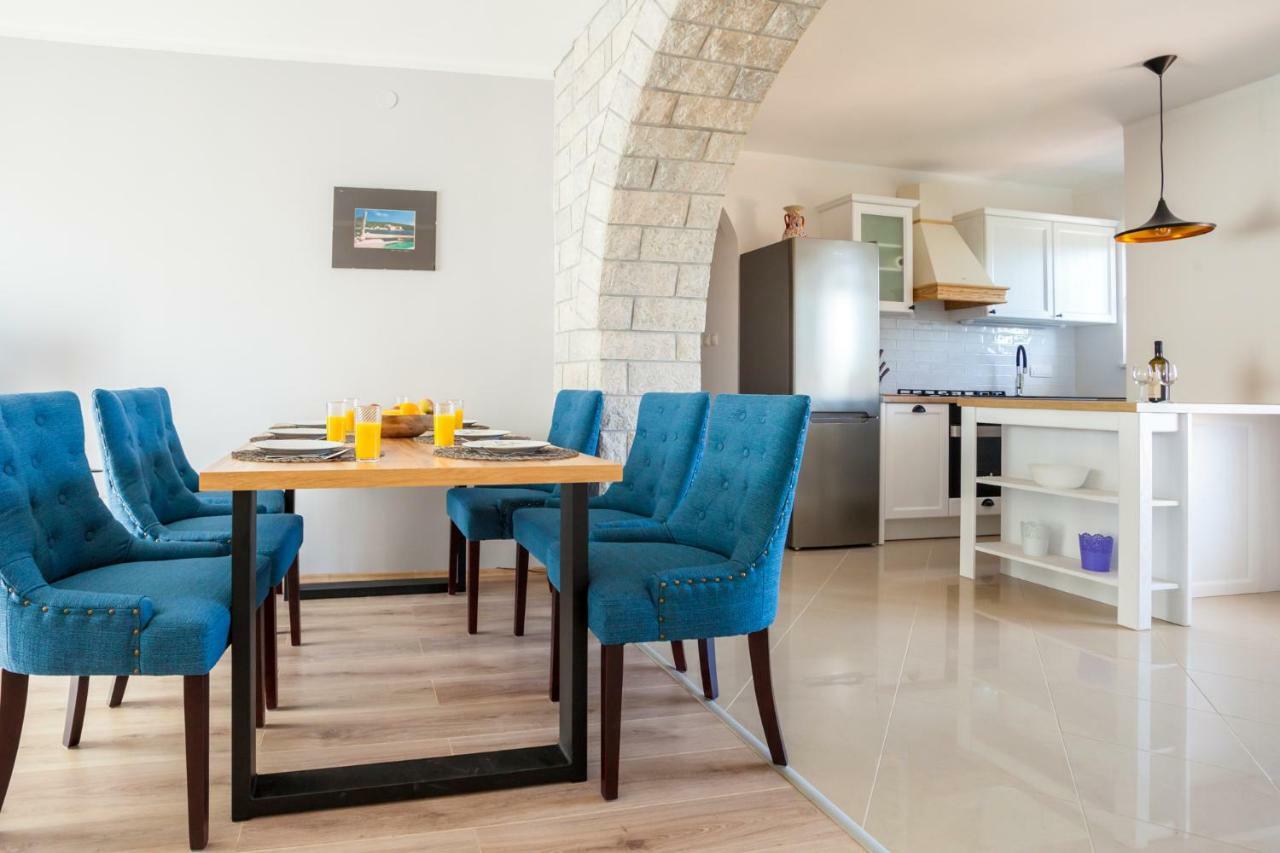 Holiday Apartment Ivica Milohnici Exterior photo